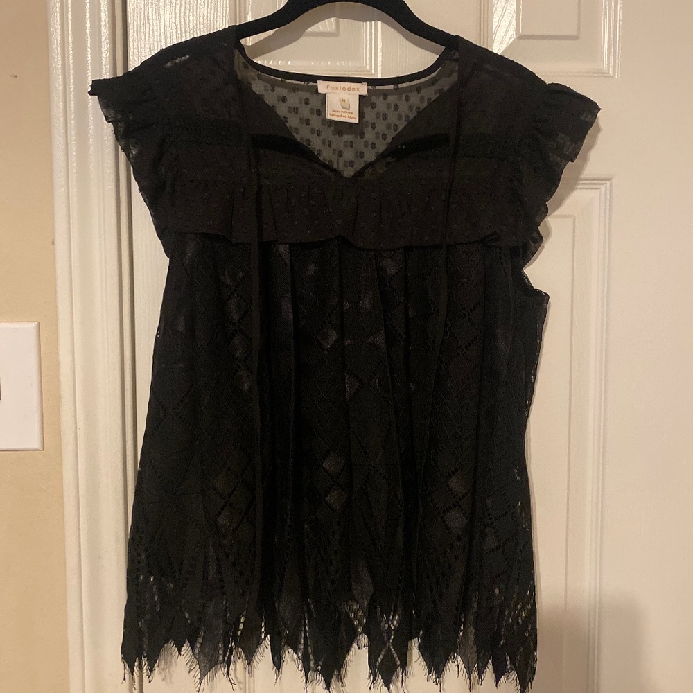 Foxie Dox Sleeveless Blouse